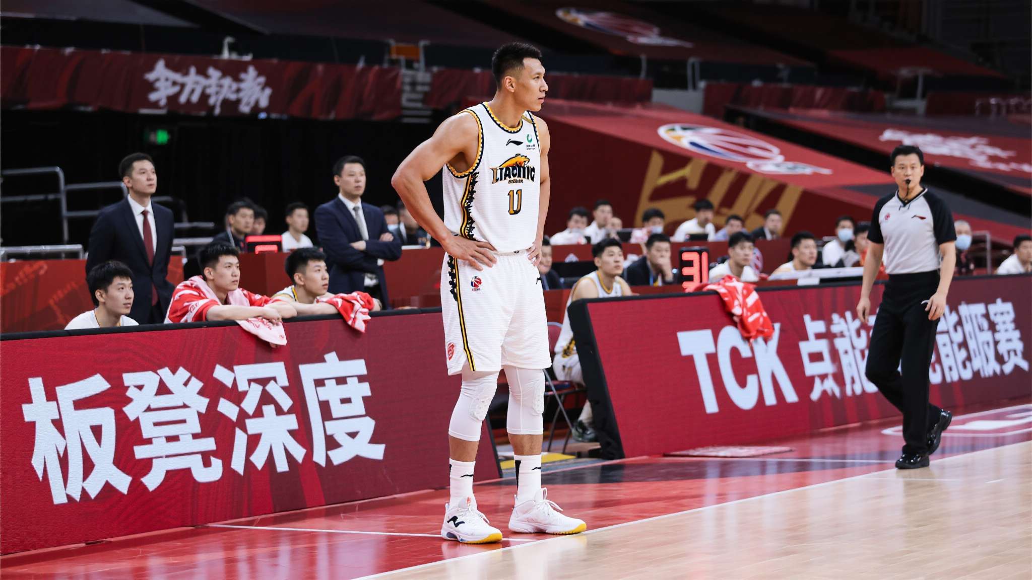 近年来，“板凳深度”已成为各大体育团体频频谈论的关键词。仅凭明星主力并不足以应对